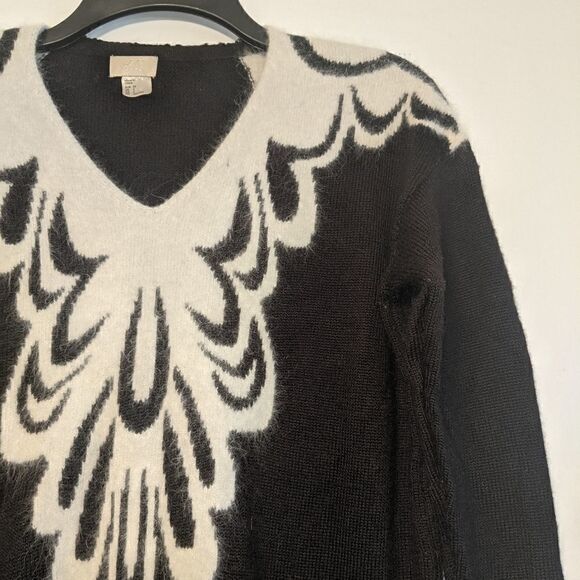 H & M Black and White Sweater or Tunic Top Sz 2 - Picture 9 of 9